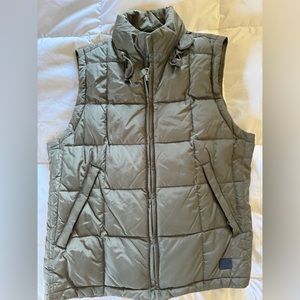 Abercrombie Women's Olive Green Puffer Vest Size Small